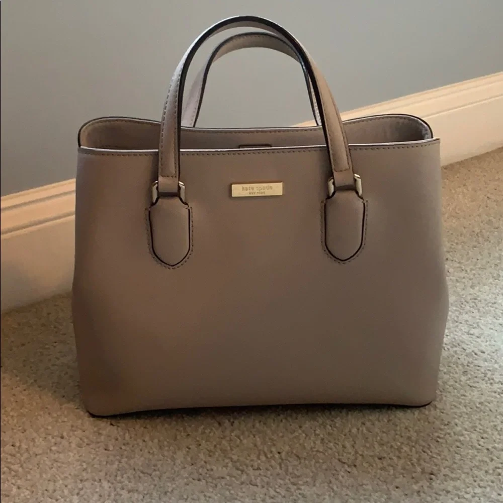Kate Spade purse - Picture 1 of 4